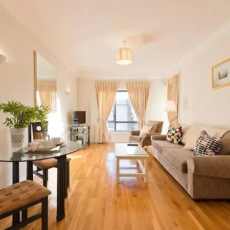 Διαμέρισμα Luxury In D1